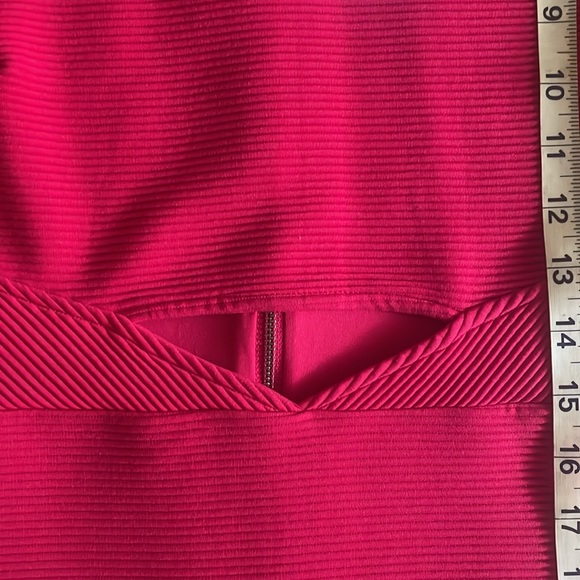 Express Dress - Picture 5 of 7